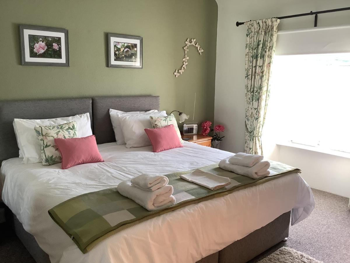 The Garden Flat Apartment ครีฟ ภายนอก รูปภาพ